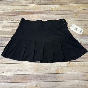 No Boundaries Black Pleated A-Line Skirt With Faux Buckle Size 7 (Juniors)